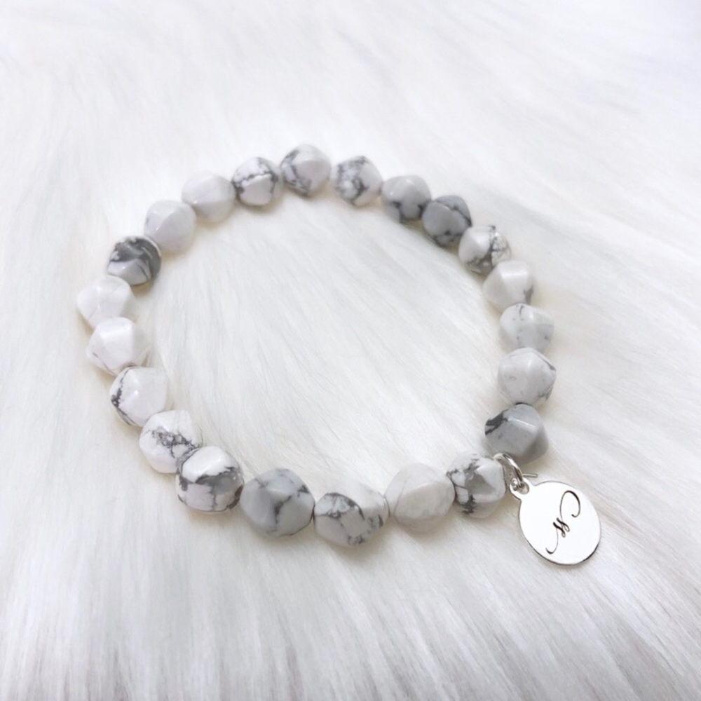 🎉6XHP🎉 Stretch Silver Bracelets - Picture 4 of 5